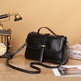 Retro Style Vegetable Tanned Cowhide Shoulder Messenger Bag——9257