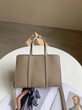 Simple Sophisticated Small Full Grain Leather Handle Bag——7871