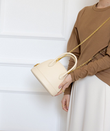 Top layer cowhide small shell handbag——7047