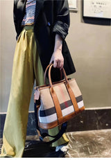 【NEW】Fashion Check Large Capacity Handy Messenger Bag---7956