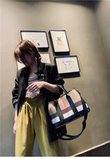 【NEW】Fashion Check Large Capacity Handy Messenger Bag---7956