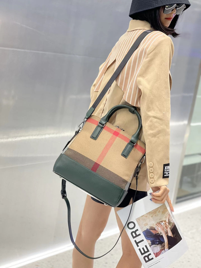 High-end trendy large cowhide check pattern portable shoulder bag——6972