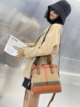 High-end trendy large cowhide check pattern portable shoulder bag——6972