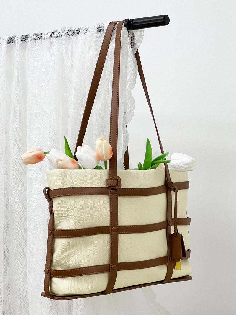 Woven canvas with top layer cowhide boarding bag, two-color liner——7350